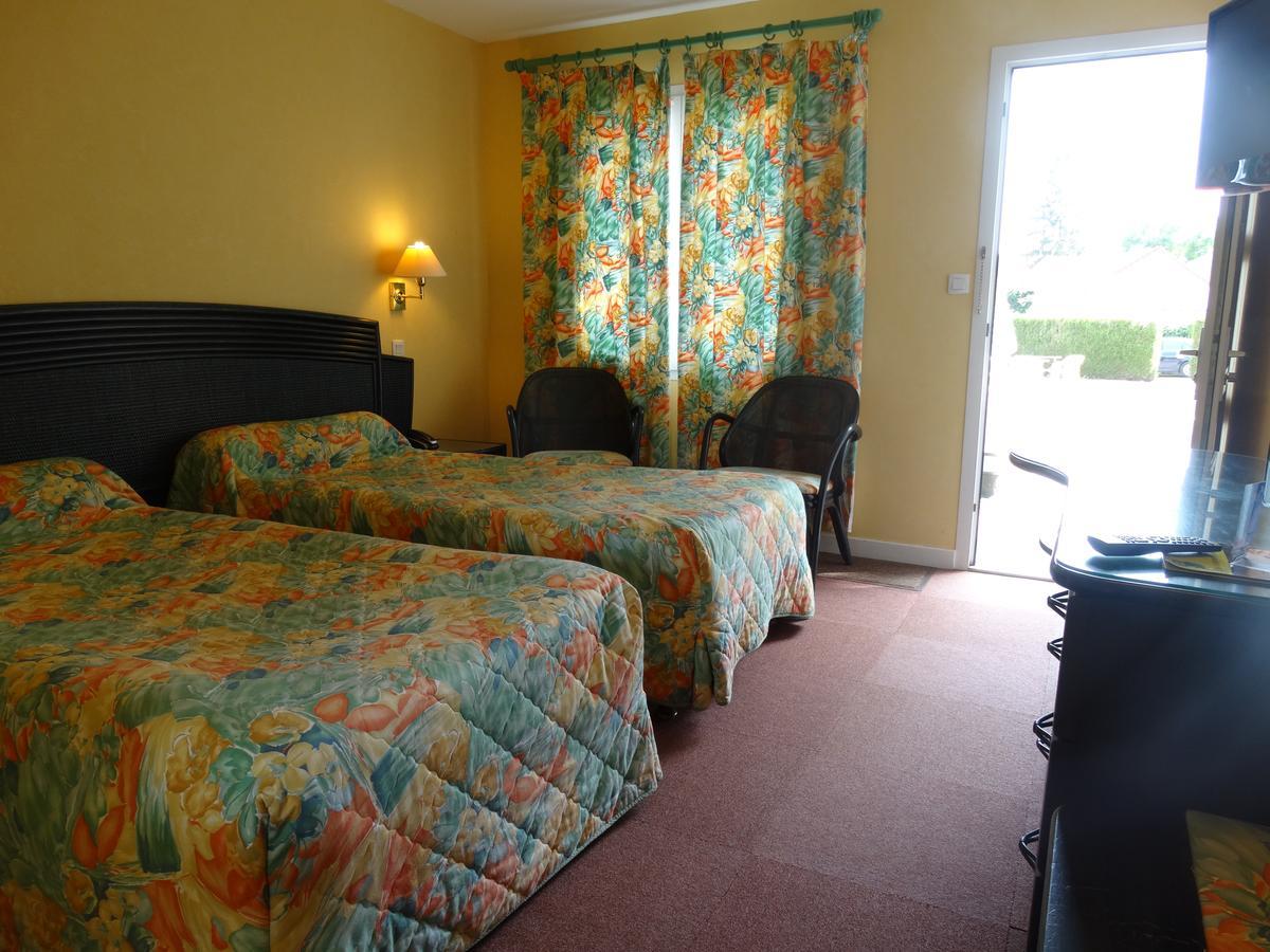 Logis Hotel Du Pont Neuf Le Veurdre Kültér fotó