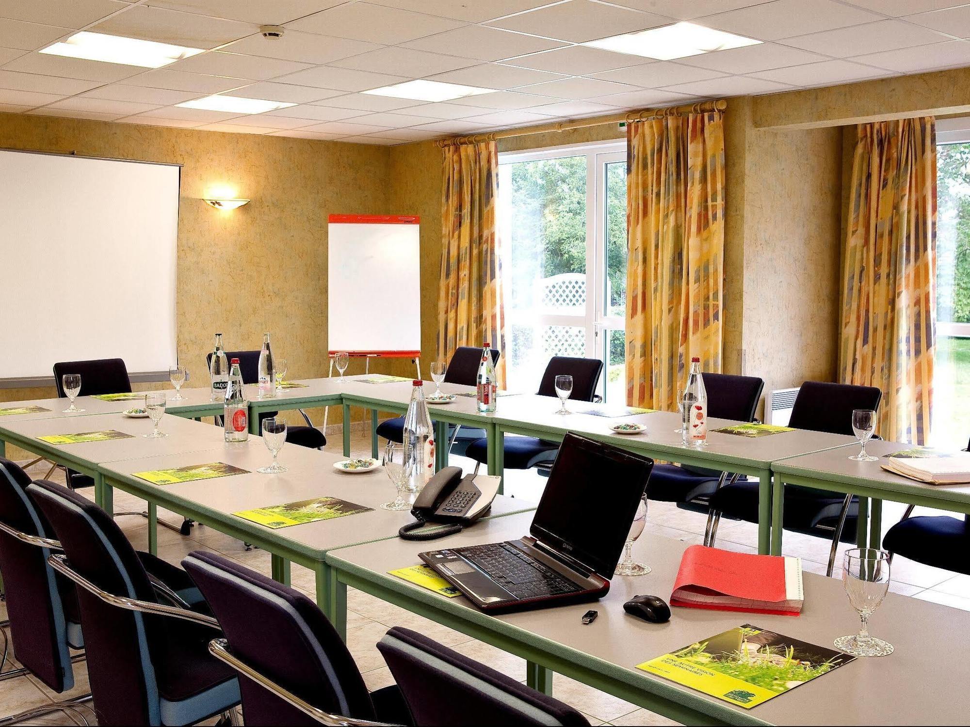 Logis Hotel Du Pont Neuf Le Veurdre Kültér fotó