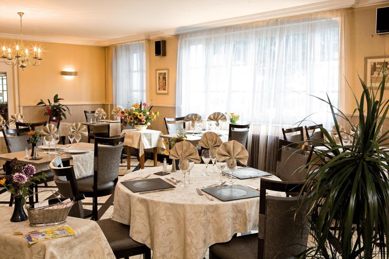 Logis Hotel Du Pont Neuf Le Veurdre Kültér fotó