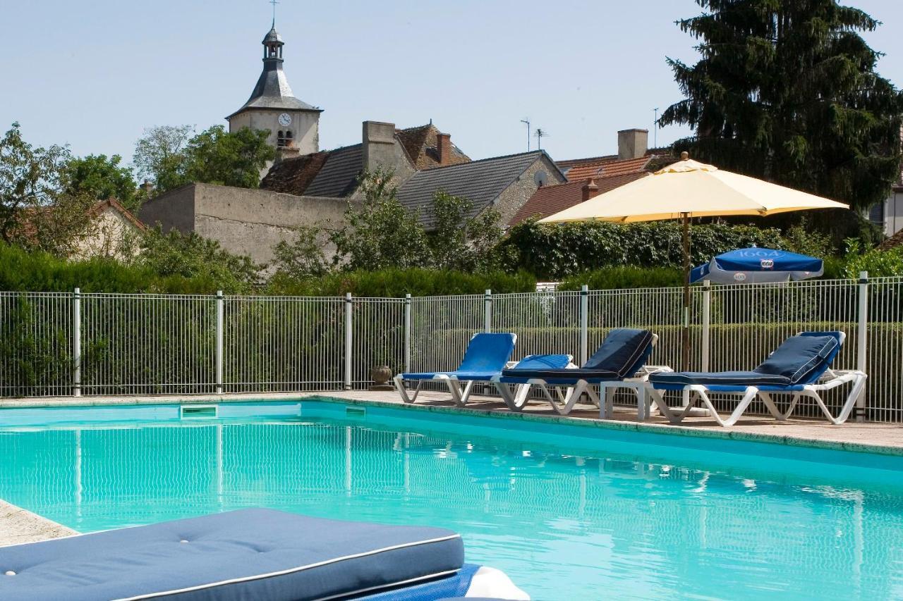 Logis Hotel Du Pont Neuf Le Veurdre Kültér fotó